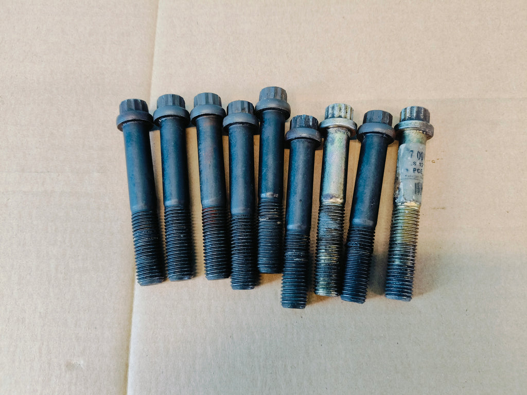0010329681 CLAAS AXION 840 C-MATIC 240KM 12KT-SCREW WITH FLANGE M16X100