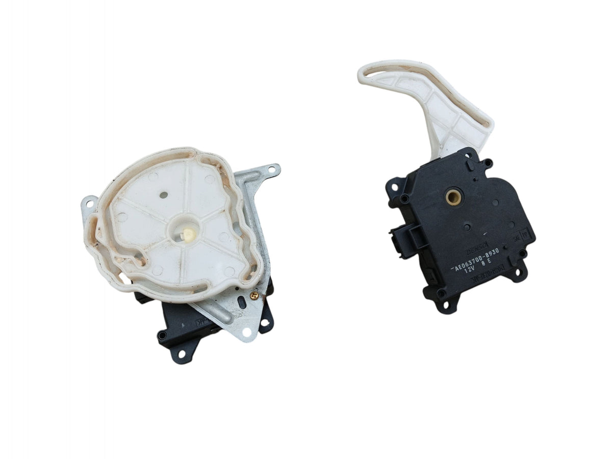 2X TOYOTA COROLLA E12 E063700-8610 AE063700-86930 HEATER MOTOR