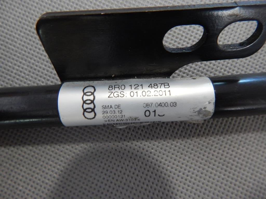 A4 B8 S-LINE WATER PIPE 8R0121487B