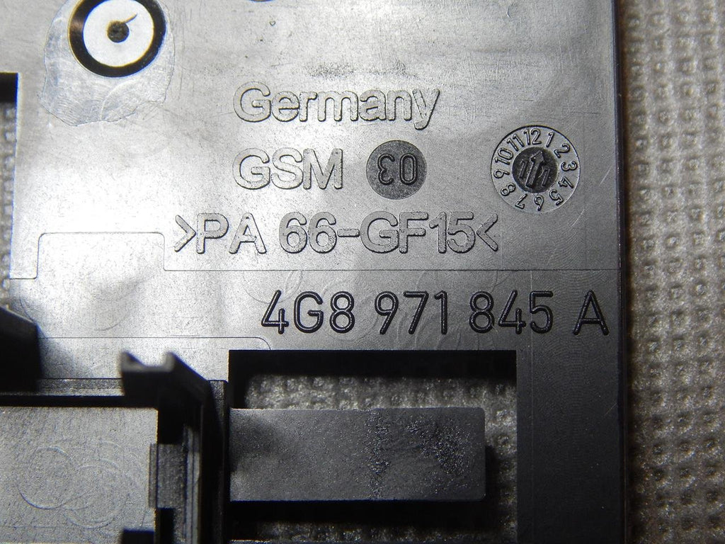 A7 4G MOUNT FUSE HOLDER 4G8971845A