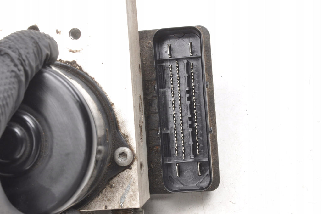 ABS PUMP VOLVO S60 I V70 II XC90 I 30793444