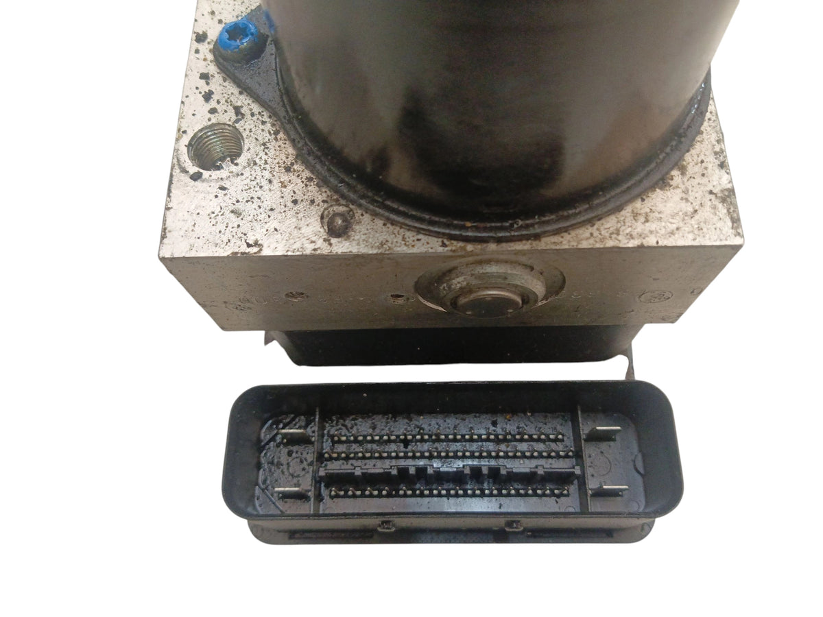ABS PUMP VOLVO V50 30794728 30794730 AA