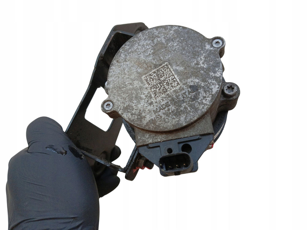 ADDITIONAL WATER PUMP AUDI A5 F5 A4 B9 2.0 TDI 8W0145879B