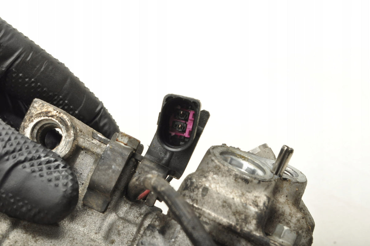 AIR CONDITIONING COMPRESSOR AUDI A4 B6 SKODA FABIA I 2.0 20V 130KM 447220-8413