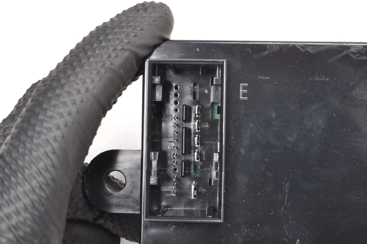 AIR CONDITIONING CONTROLLER VOLKSWAGEN GOLF VIII 3WA907007F 2025