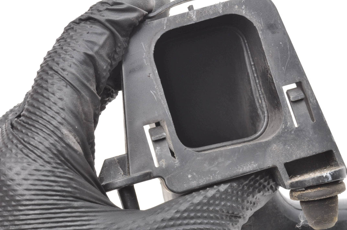 AIR INTAKE PIPE VOLVO C30 S40 V50 C70 2.0 D3 150KM 30741420