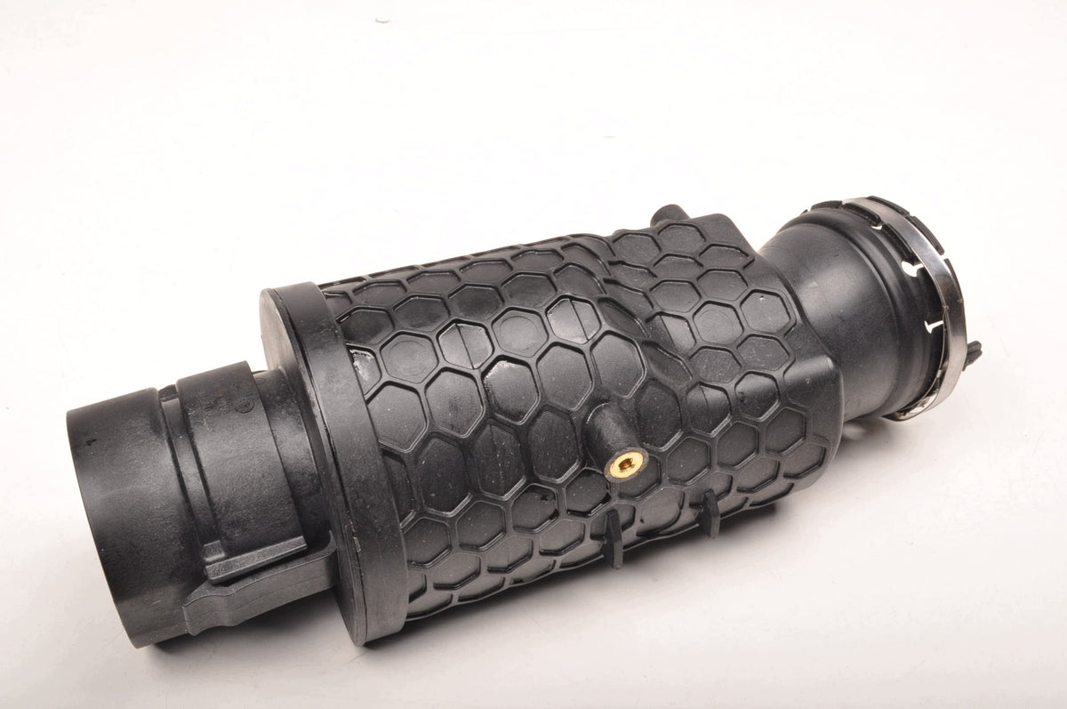 AIR INTAKE PIPE VOLVO XC60 II XC90 II 2.0 16V T8 31474846