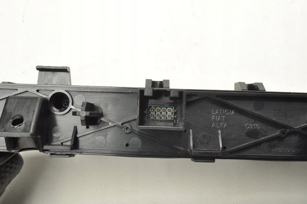 ALFA ROMEO GIULIETTA SWITCH PANEL