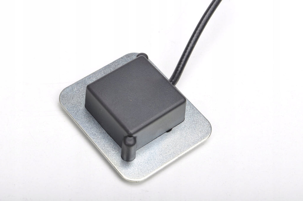 ASTON MARTIN DB11 ANTENNA AG43-18C840-AA