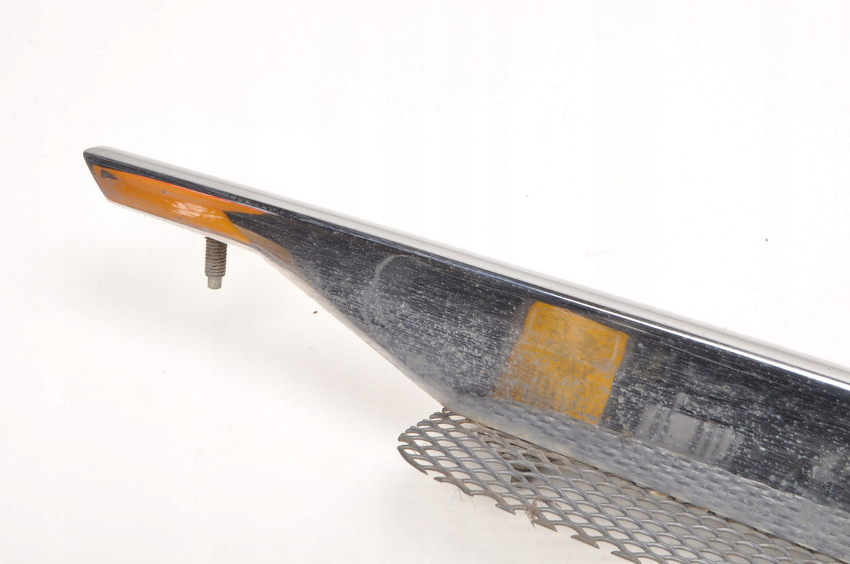 ASTON MARTIN DB9 FENDER TRIM RIGHT FRONT
