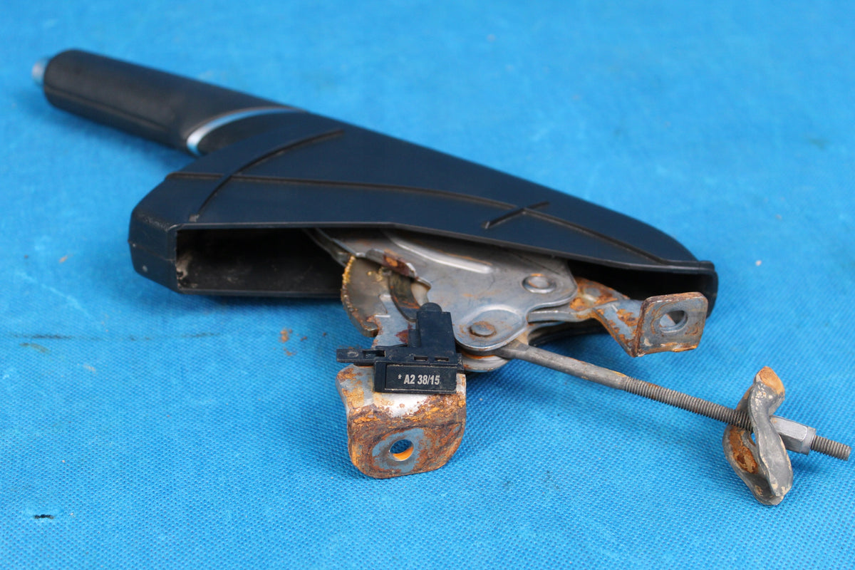 AUDI A1 8X HANDBRAKE LEVER 2016R 6C0711303C