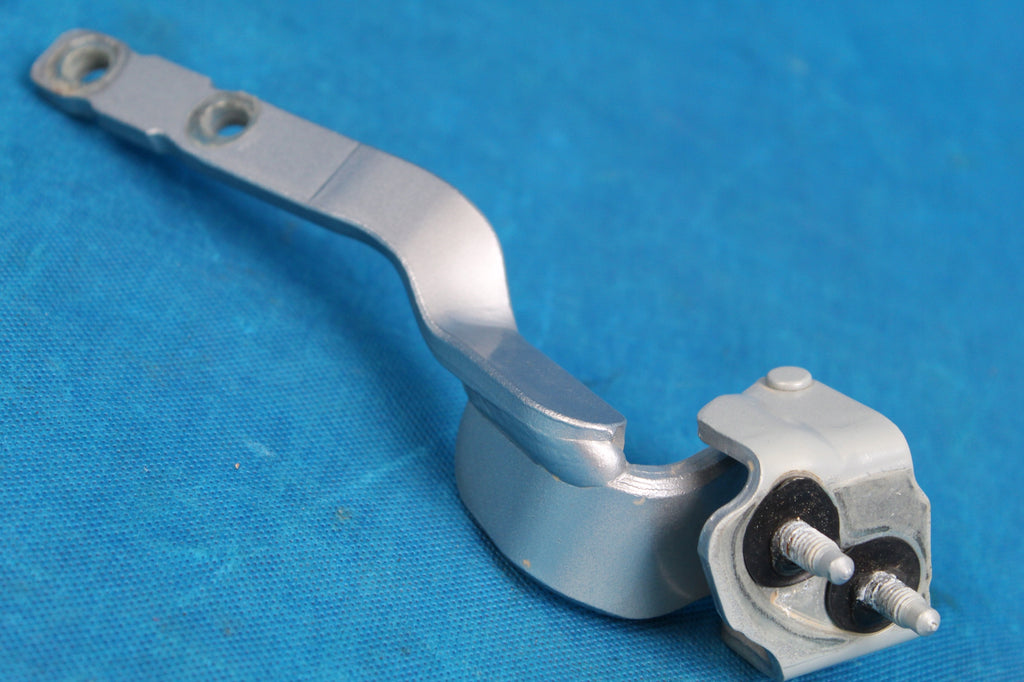 AUDI A1 8X LIFT TAILGATE HINGE RIGHT 2016R 8X4827300 A1 8X