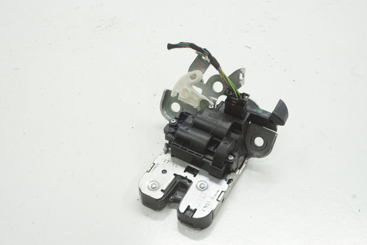 AUDI A1 8X OCTAVIA III TAILGATE LOCK 8R0827505