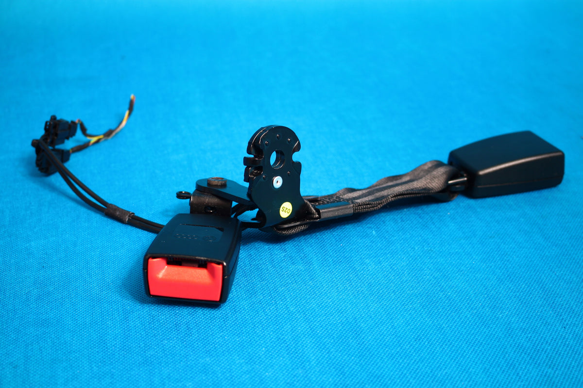 AUDI A1 8X0 BELT CLASPS REAR SENSORS SET 8X4857739C 2016R