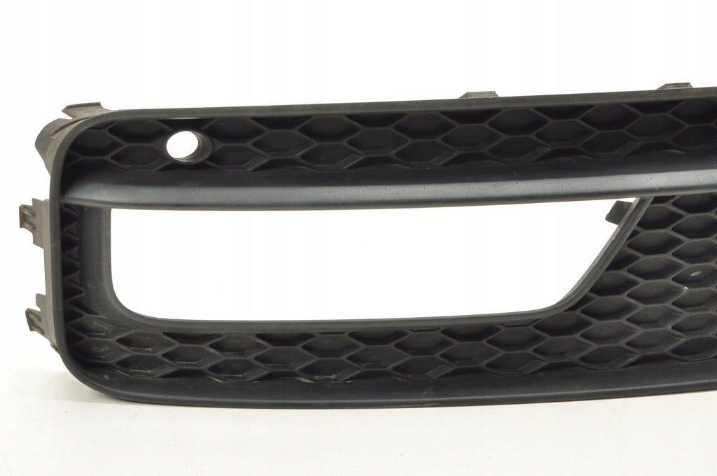 AUDI A1 GRILLE DUMMY BUMPER RIGHT 8XA807682C LIFT
