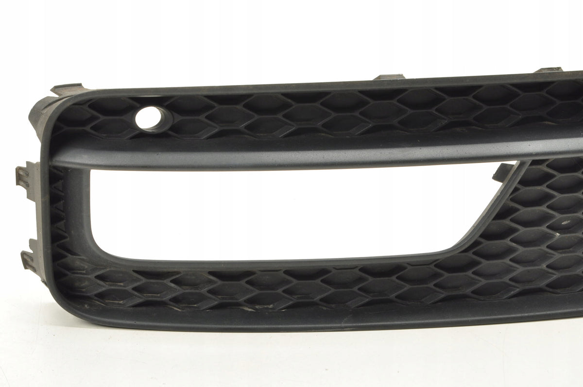 AUDI A1 GRILLE DUMMY BUMPER RIGHT 8XA807682C LIFT