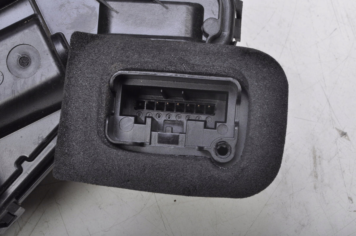 AUDI A1 II 82A DOOR LOCK LEFT FRONT UK