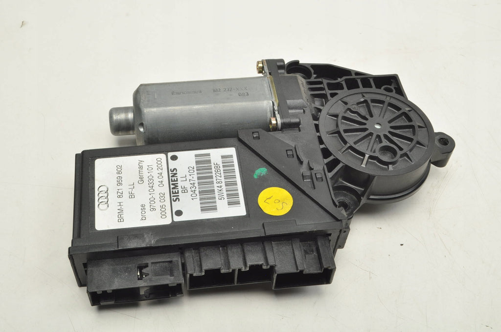 AUDI A2 WINDSCREEN MOTOR RIGHT FRONT 8Z1959802 HB 5D