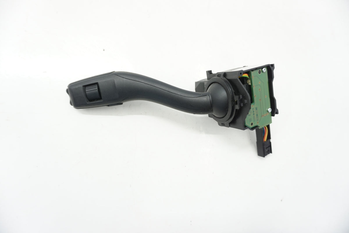 AUDI A3 8P CONVERTIBLE WIPER SWITCH HANDLE 8P0953519G