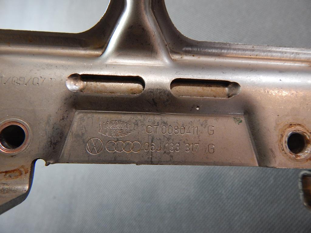 AUDI A3 8P INJECTION RAIL 06J133317G