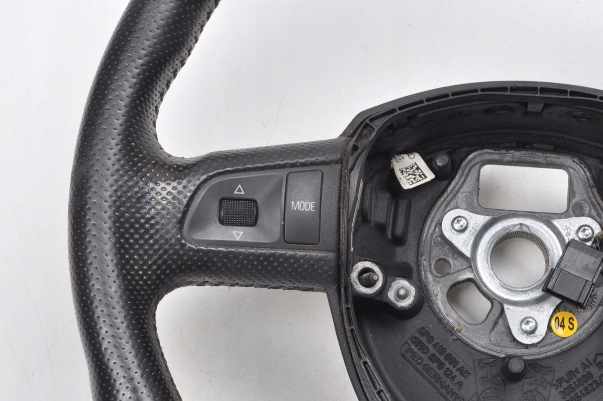 AUDI A3 8P LEATHER STEERING WHEEL 8P0419091CM MULTIFUNCTIONAL