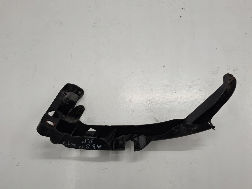 AUDI A3 8P LIFT LAMP MOUNT RIGHT FRONT 8P0805608