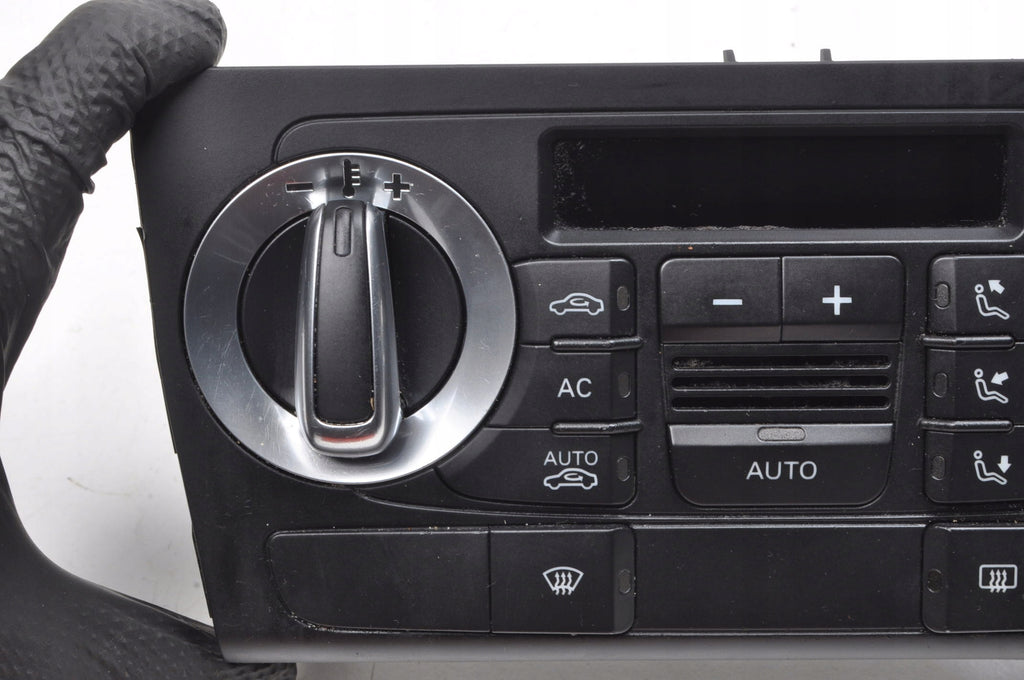 AUDI A3 8P PANEL AIR CONDITIONING SWITCH LIFT 8P0820043BM