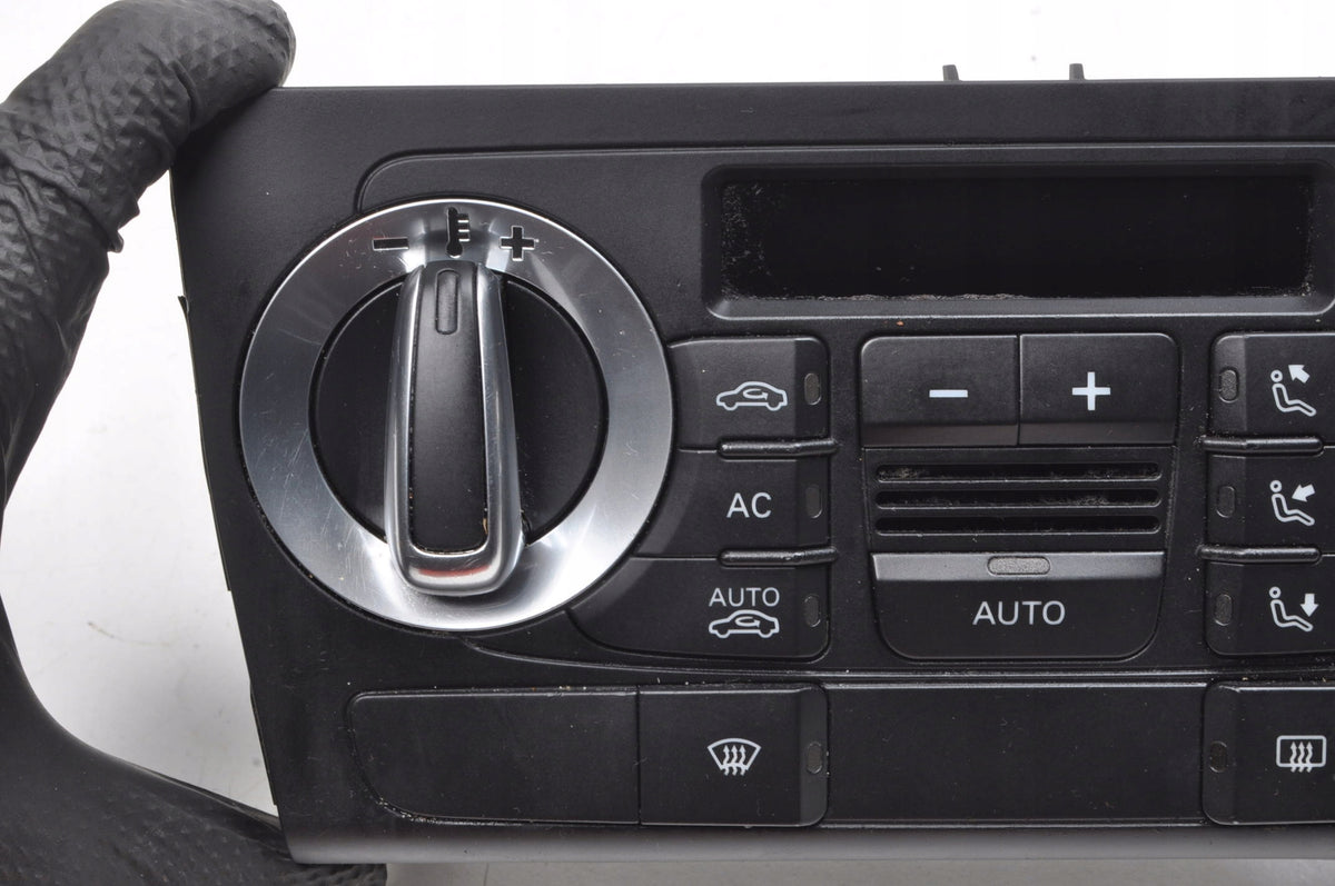 AUDI A3 8P PANEL AIR CONDITIONING SWITCH LIFT 8P0820043BM