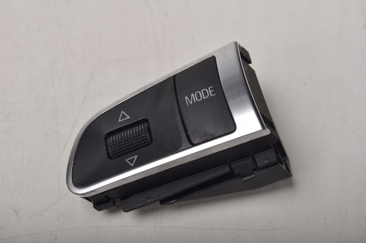 AUDI A3 8P RADIO SWITCHES 4E0951527AD LIFT