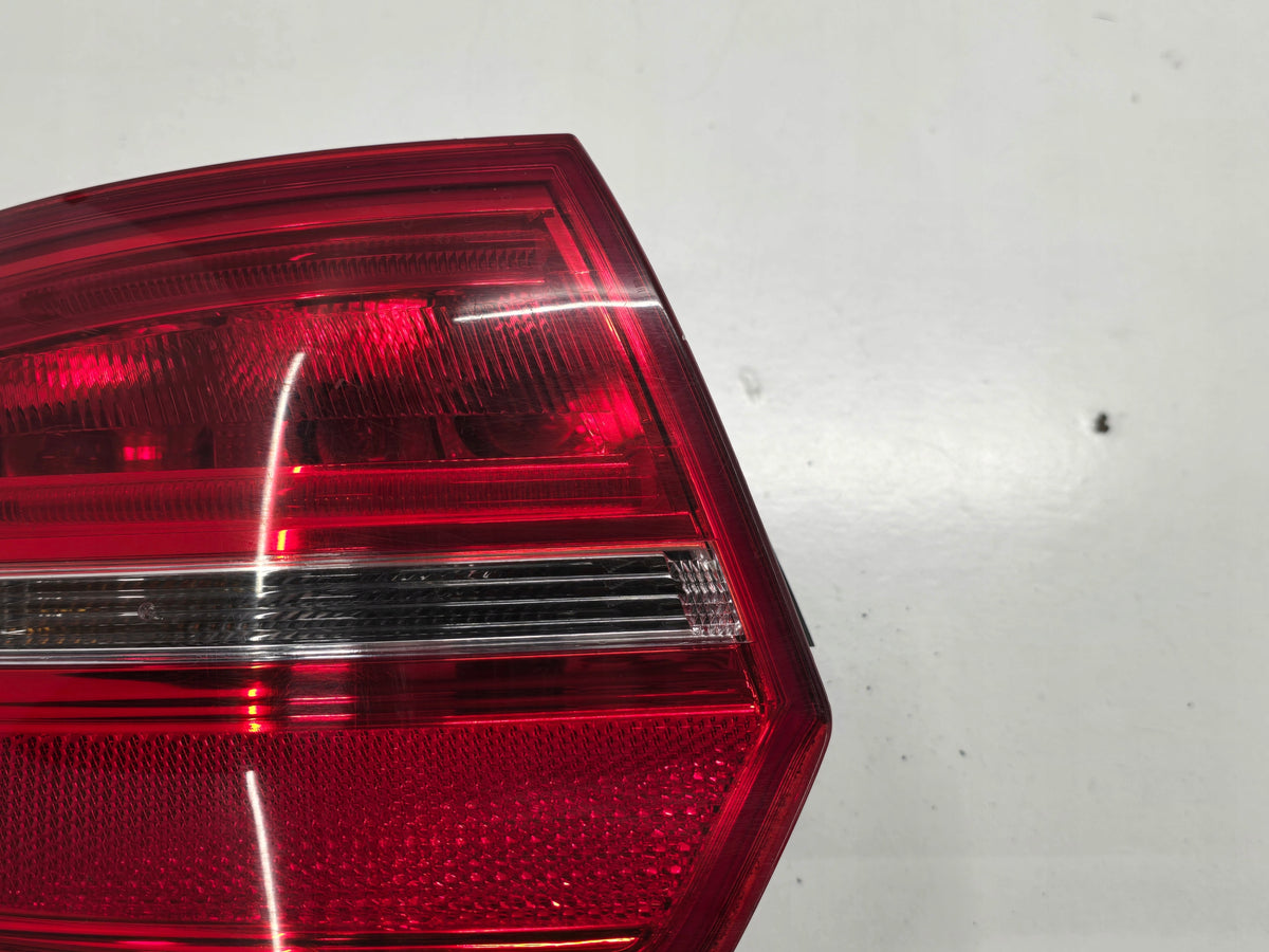 AUDI A3 8P SPORTBACK LIFT 10R LAMP LEFT REAR 8P4945095E