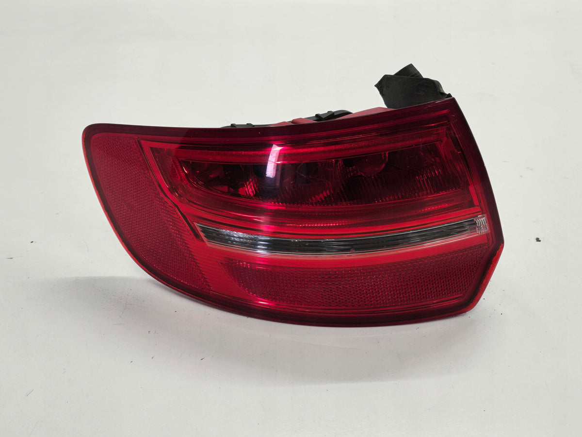 AUDI A3 8P SPORTBACK LIFT 10R LAMP LEFT REAR 8P4945095E