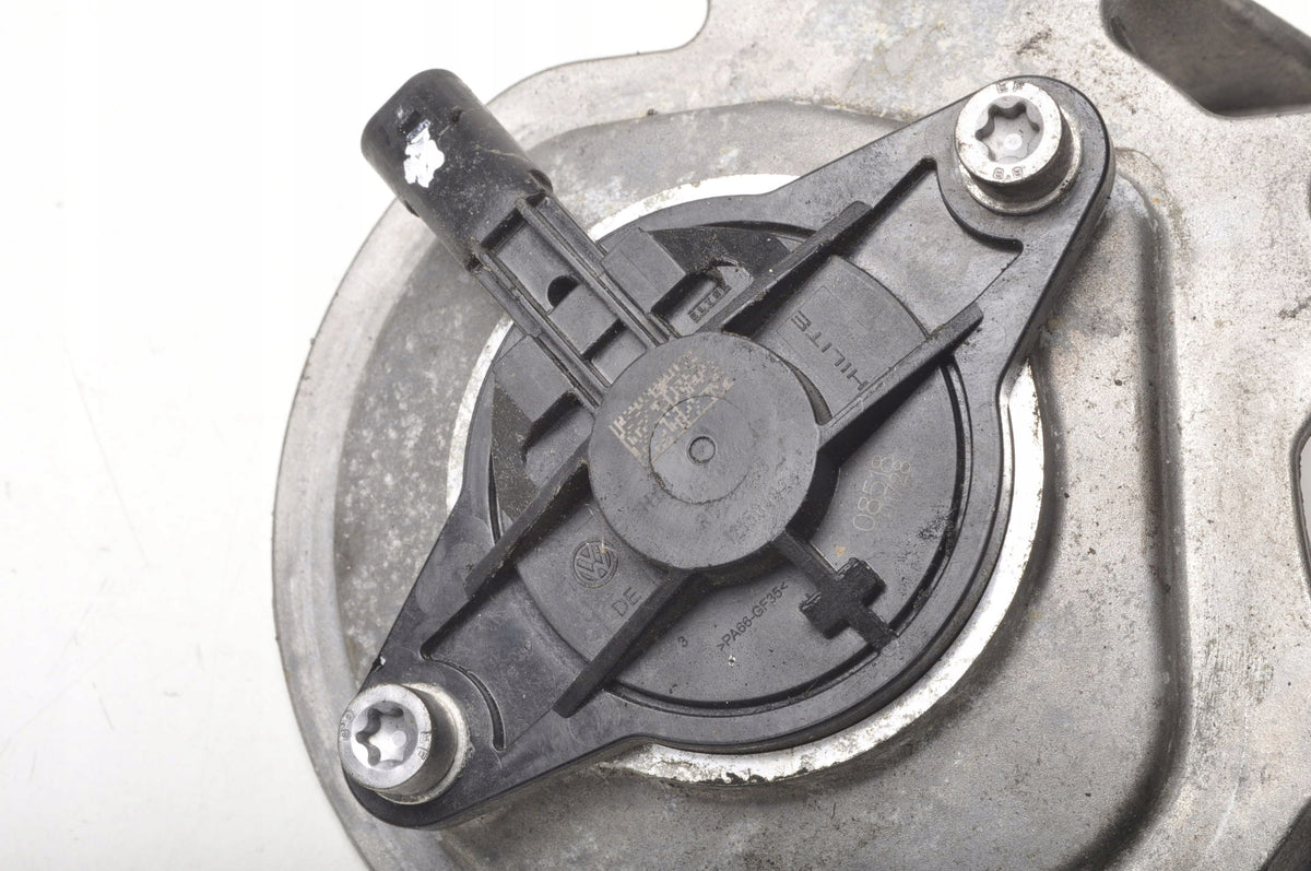 AUDI A3 8V 1.5 TFSI TIMING HOUSING 05E109093A