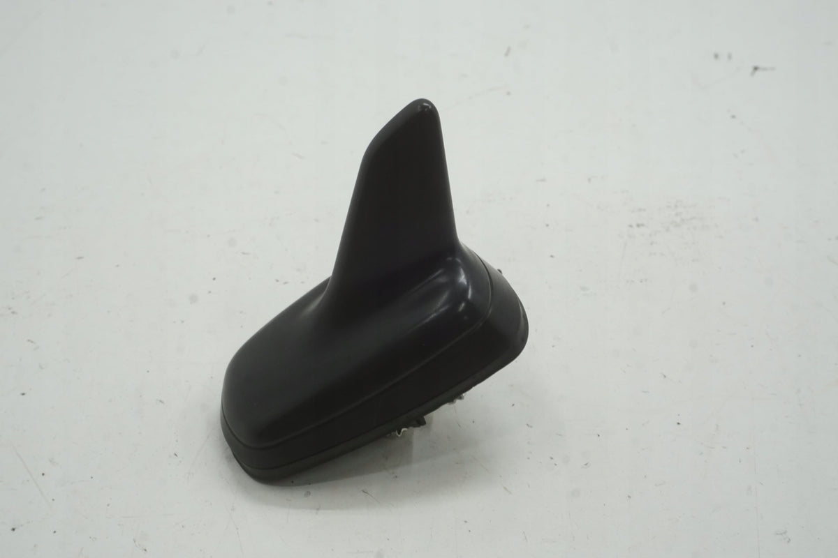AUDI A3 8V 14R RADIO ROOF ANTENNA 8V0035503B