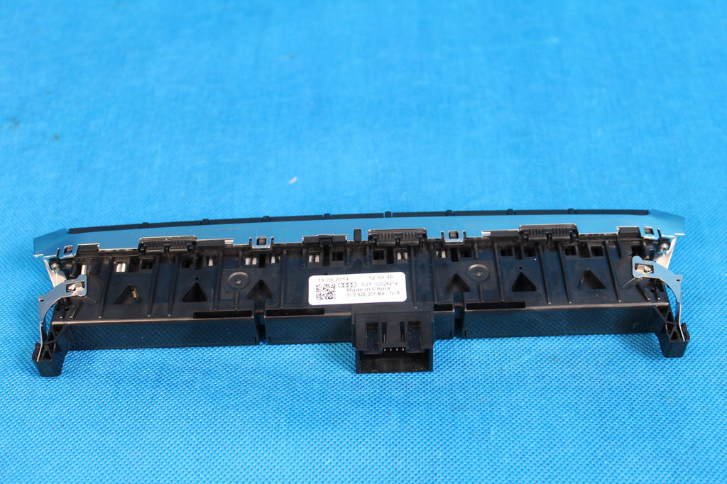 AUDI A3 8V 14R SWITCH PANEL 8V0925301BA