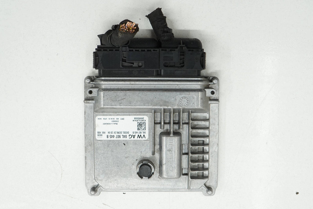 AUDI A3 8V 16R SEDAN 1.6 TDI COMPUTER ENGINE DRIVER 04L907445B