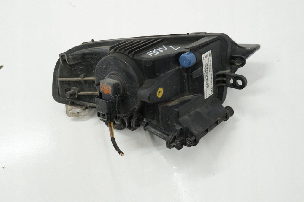 AUDI A3 8V 16R SEDAN HALOGEN LAMP LEFT FRONT 8V0941699B
