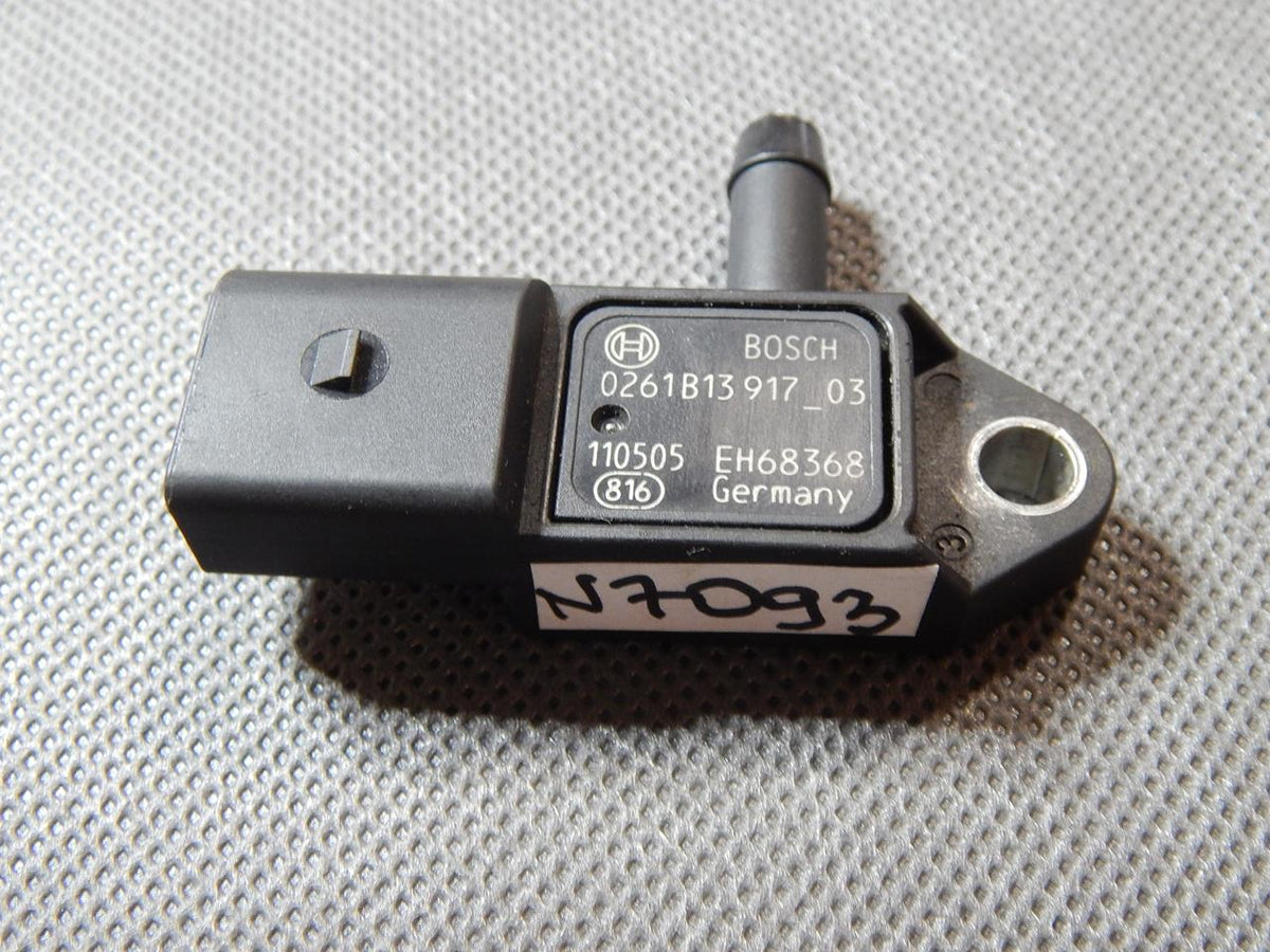 AUDI A3 8V 2.0 TDI PRESSURE SENSOR 0261B13917