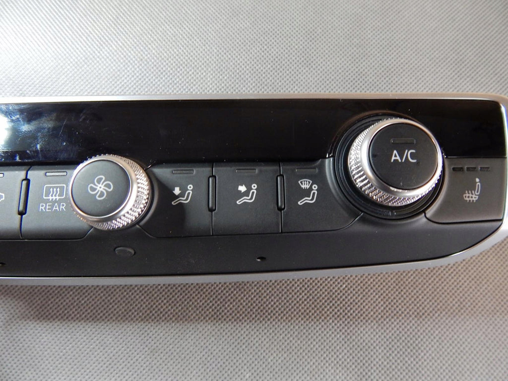 AUDI A3 8V AIR CONDITIONING PANEL