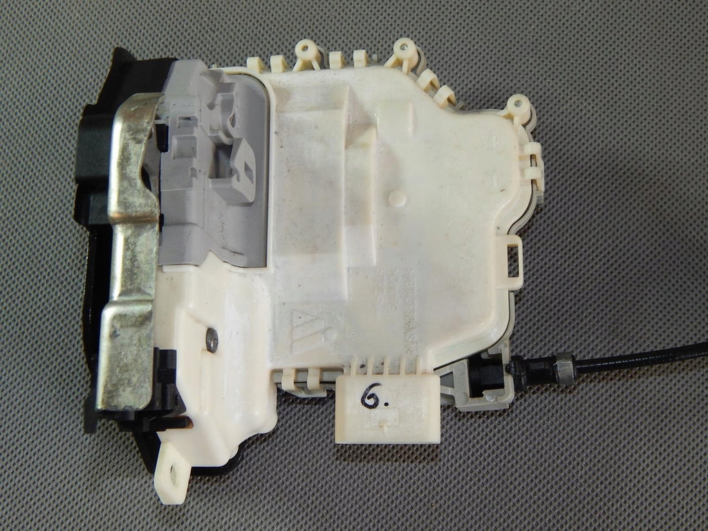 AUDI A3 8V DOOR LOCK RIGHT