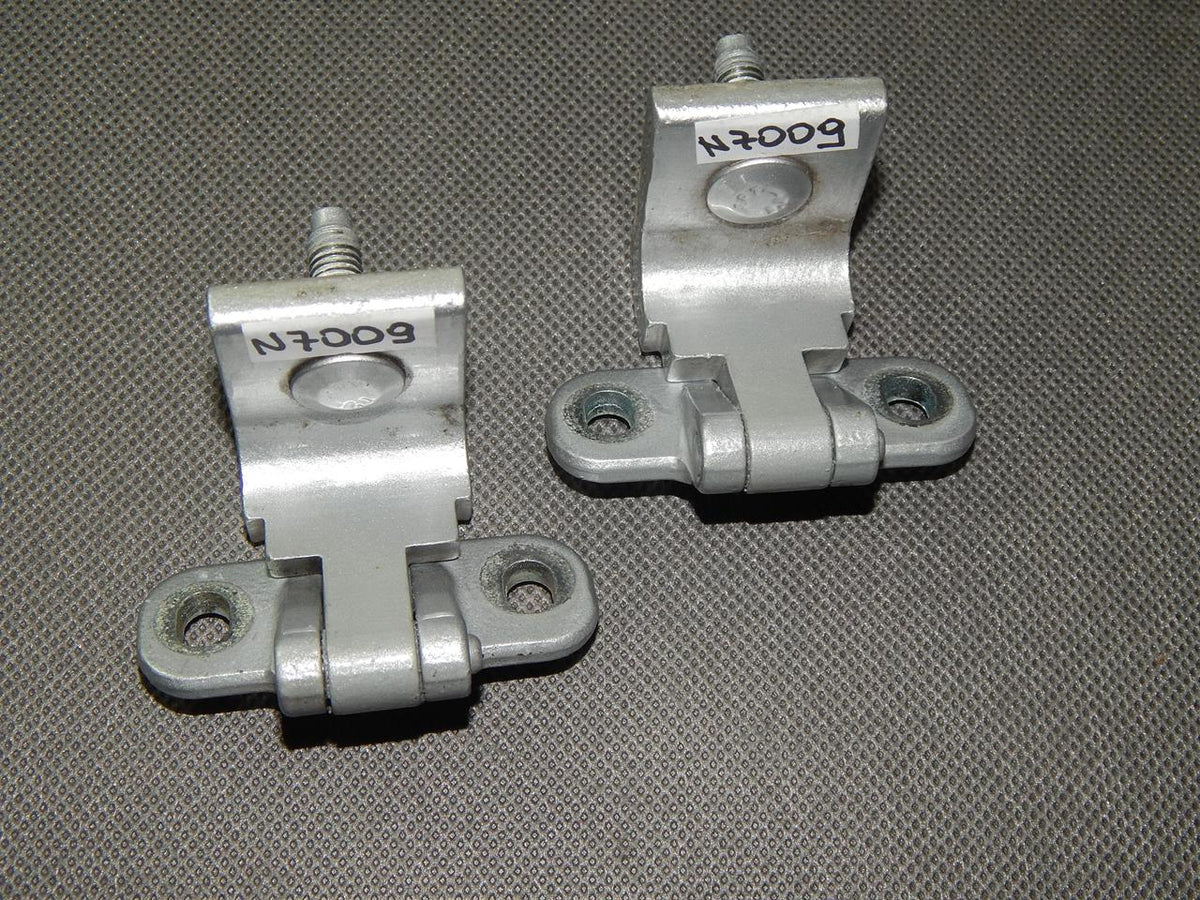 AUDI A3 8V FLAP HINGE REAR 8V3827299