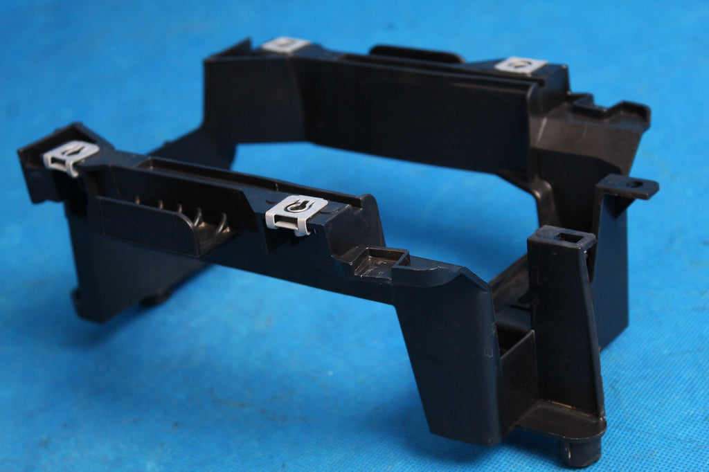 AUDI A3 8V GEAR SELECTOR MOUNT 8V0863531 2014R