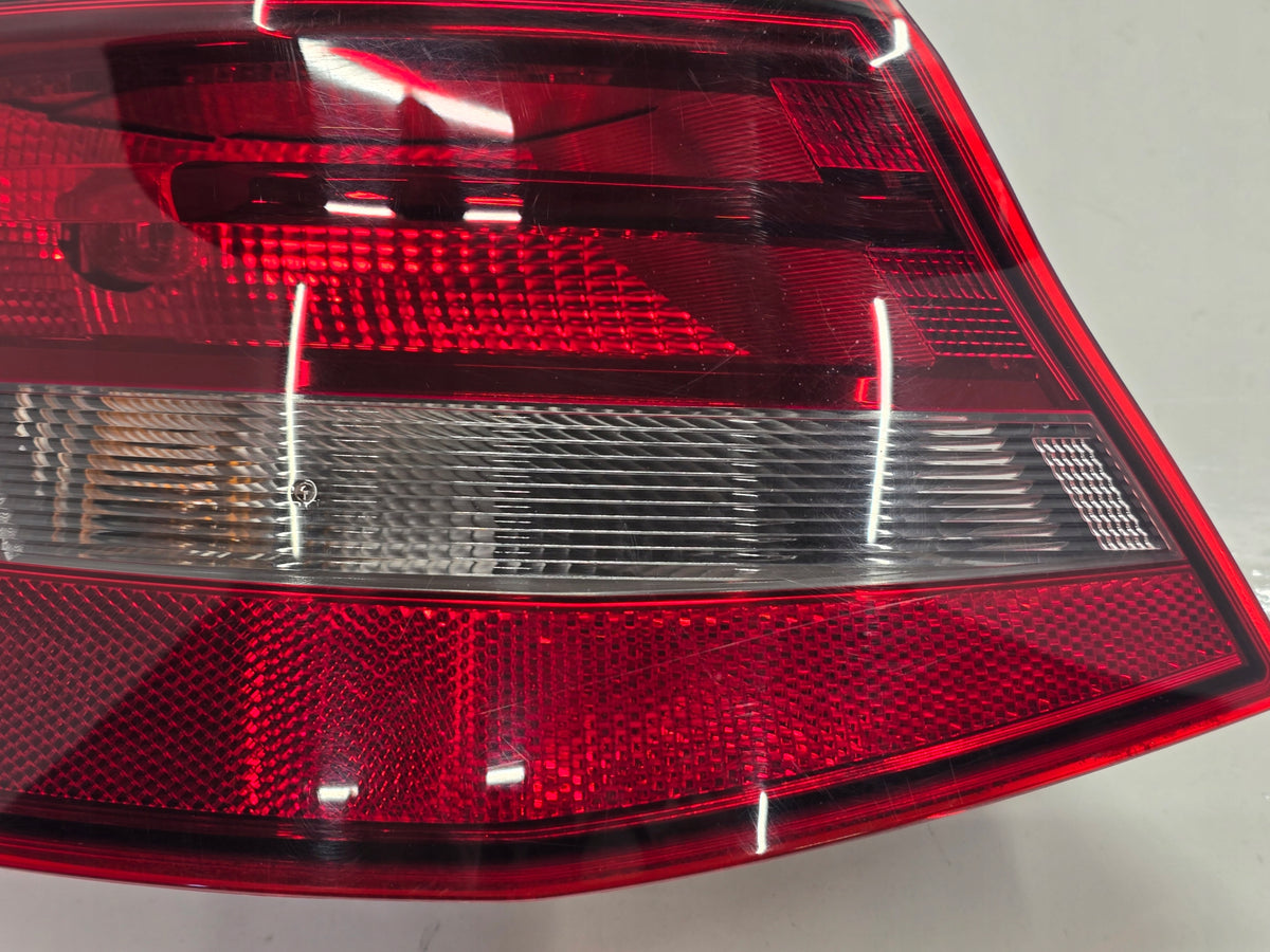 AUDI A3 8V HB 3D 13R LAMP LEFT REAR 8V3945095