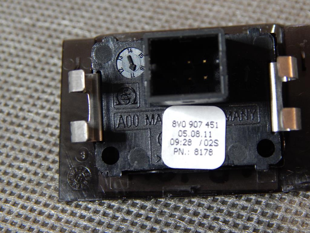 AUDI A3 8V INSOLATION SENSOR 8V0907451