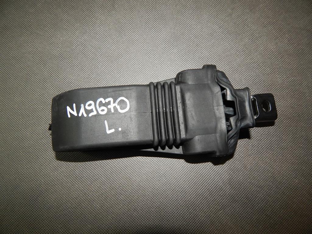 AUDI A3 8V LEFT DOOR STOP 8V3837249