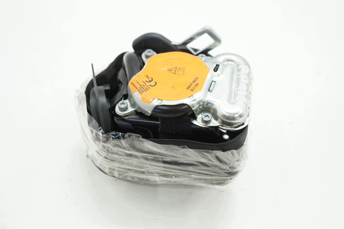 AUDI A3 8V LIFT 16R SEAT BELT RIGHT FRONT 8V5857706E