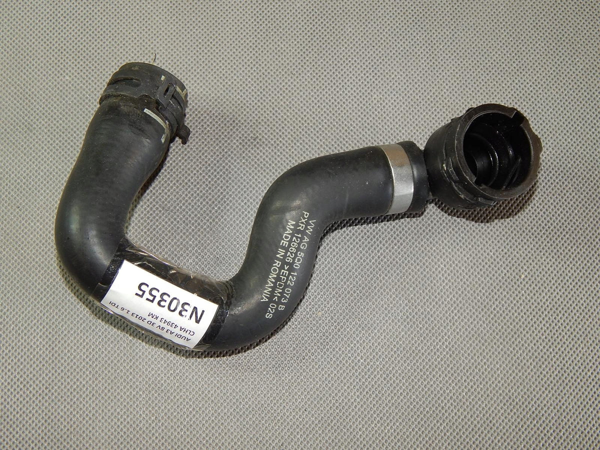 AUDI A3 8V PIPE HOSE WATER HOSE 5Q0122073B