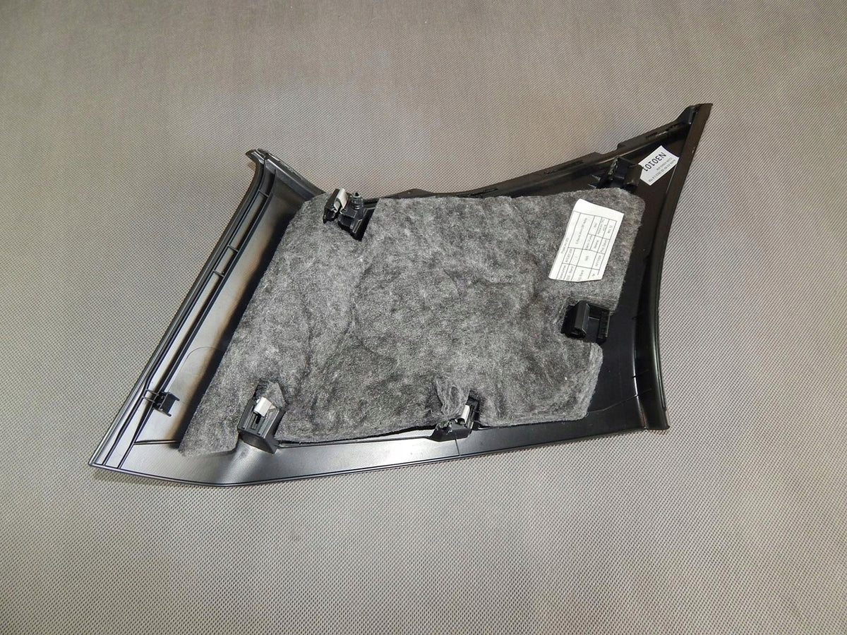 AUDI A3 8V POST COVER RIGHT 8V3867288