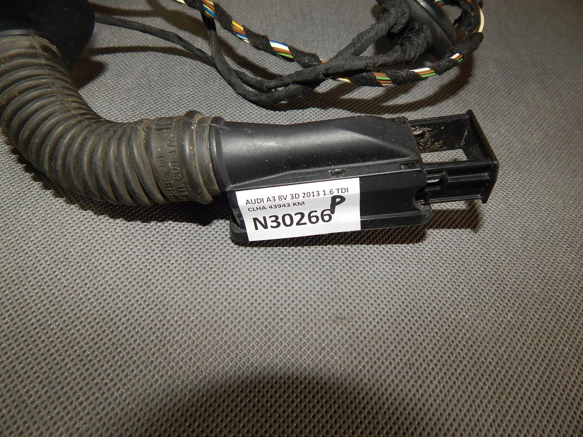 AUDI A3 8V RIGHT DOOR HARNESS 8V3971030G 3 DOORS
