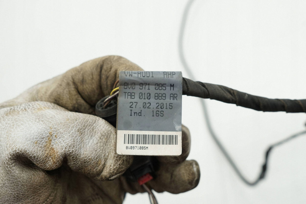 AUDI A3 8V SEDAN 16R BEAM INSTALLATION OF IMPACT SENSORS 8V0971085M