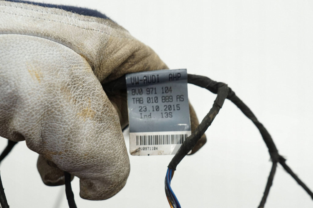 AUDI A3 8V SEDAN 16R BEAM INSTALLATION PDC REAR 8V0971104